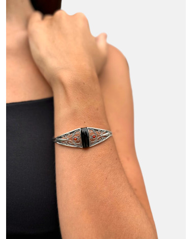 PULSERA AZABACHE Y CORAL BARRA