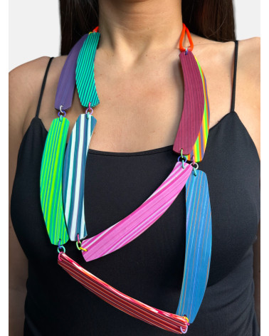 COLLAR NAVAJAS