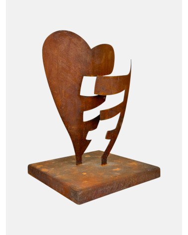 ESCULTURA CORAZÓN HIERRO