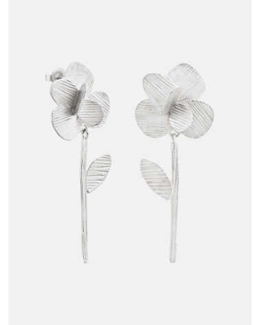 PENDIENTES PAMPALONIA LARGOS PLATEADOS