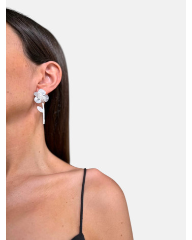 PENDIENTES PAMPALONIA LARGOS PLATEADOS